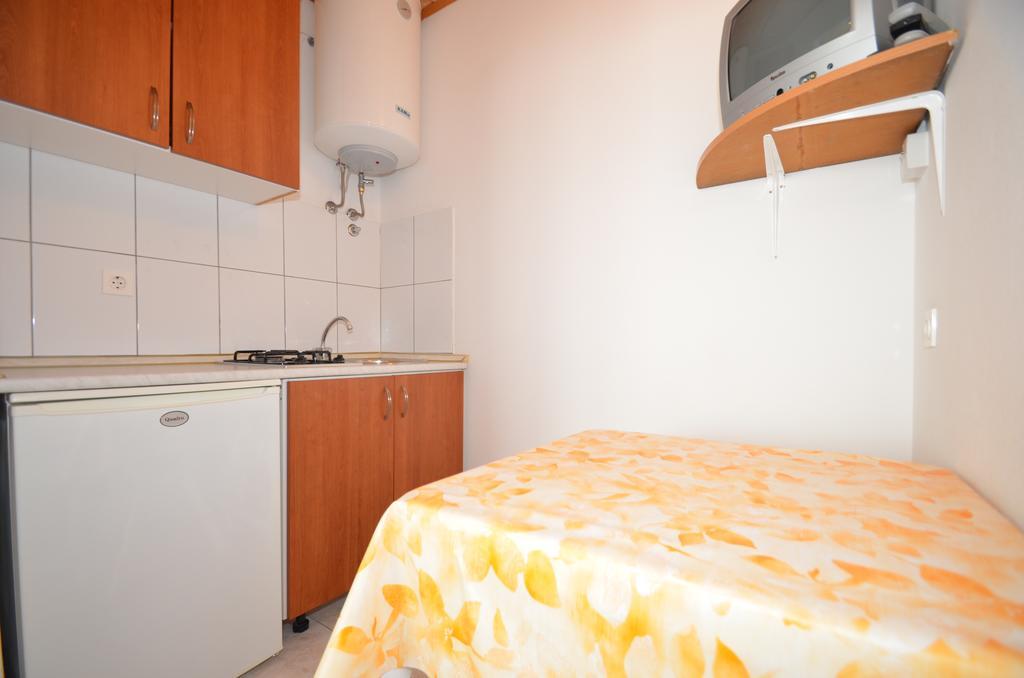 Apartments Cico 스타리그라드 파클레니차 외부 사진