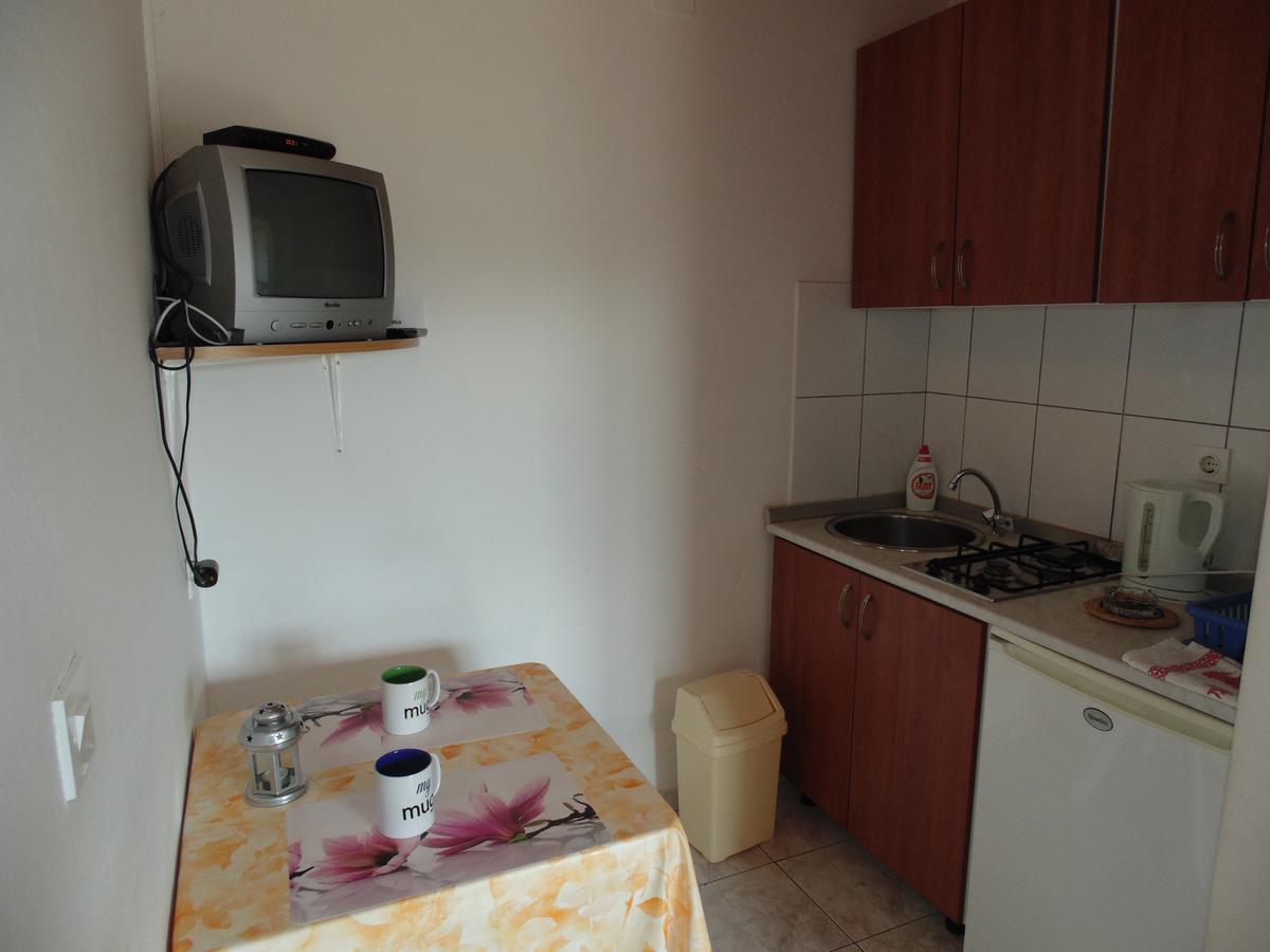 Apartments Cico 스타리그라드 파클레니차 외부 사진